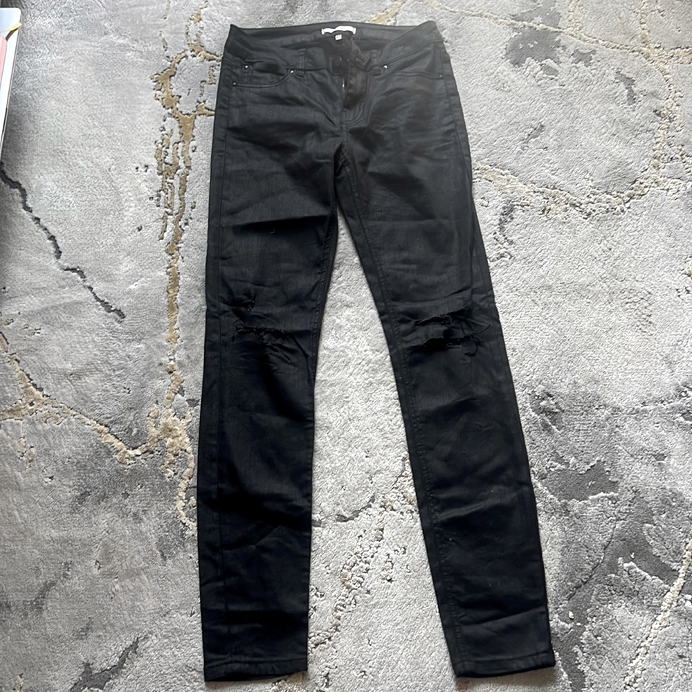 Skinny black jeans